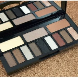 Kat von D Shade and Light Glimmer Eyeshadow